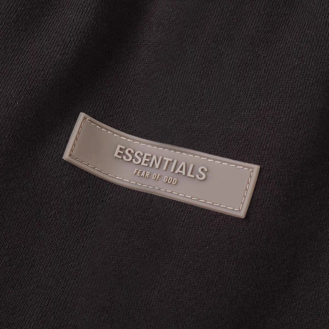 Essential 1977 Short/Shirt Set